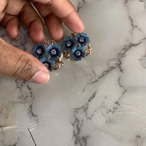 Vintage Rare Avon Love Blossoms Earrings